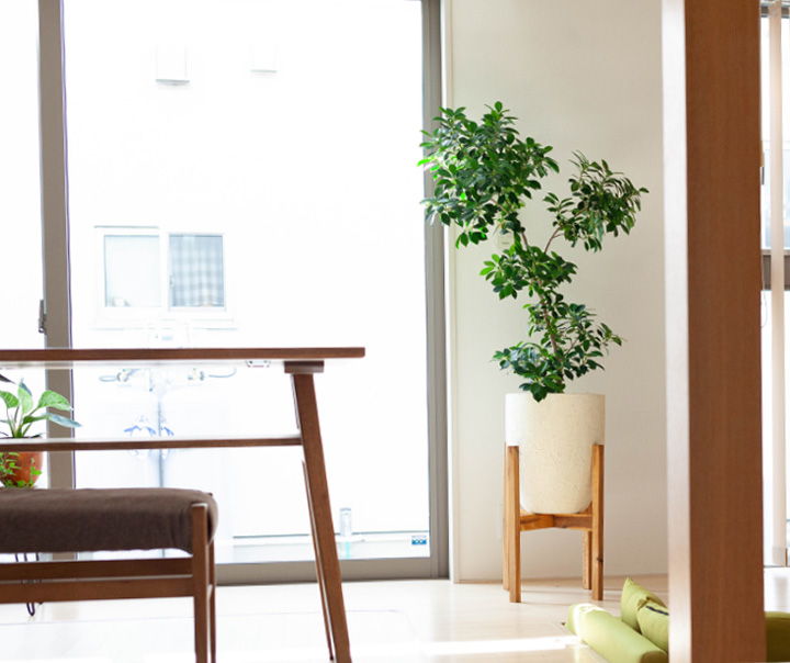 スタンド付の植木鉢